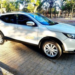 Nissan Qashqai 2017 +2 Tekna - Sétif | jazyer.com